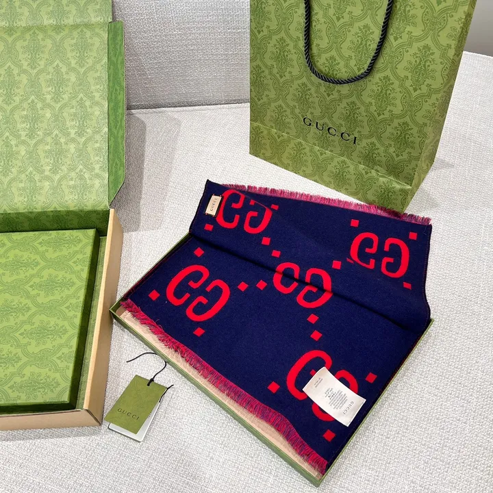 スーパーコピー グッチ マフラー