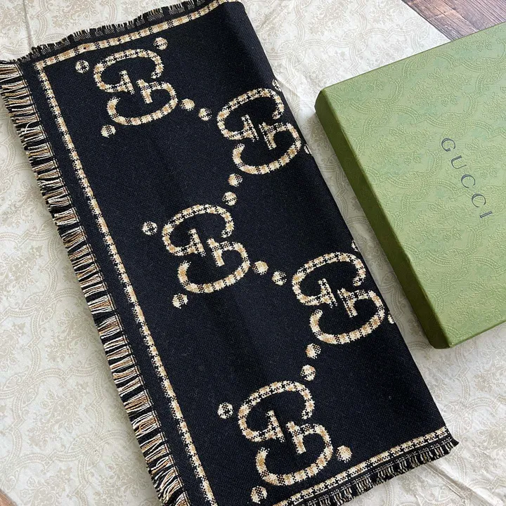 スーパーコピー グッチ マフラー