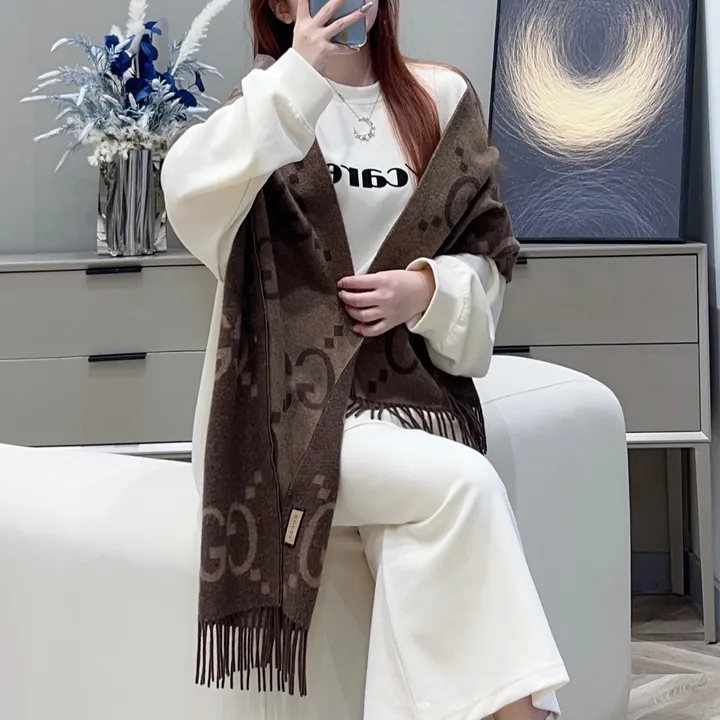 スーパーコピー グッチ マフラー