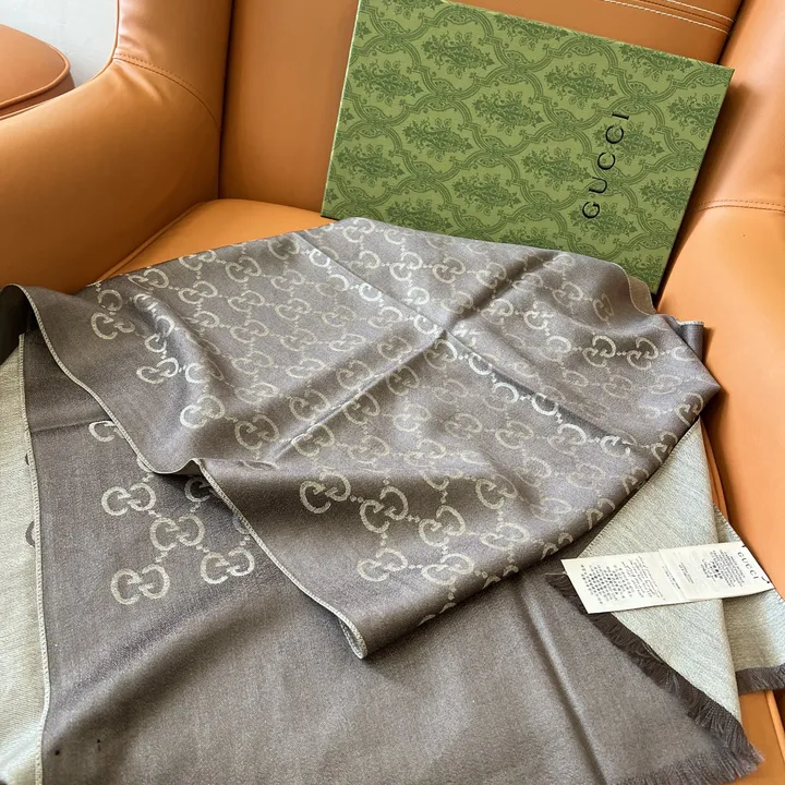 スーパーコピー グッチ マフラー