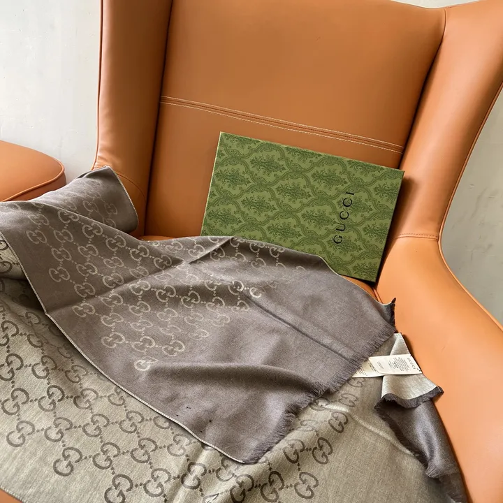 スーパーコピー グッチ マフラー