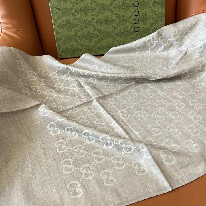 スーパーコピー グッチ マフラー