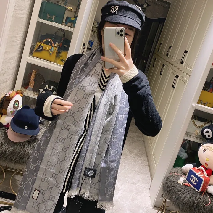 スーパーコピー グッチ マフラー