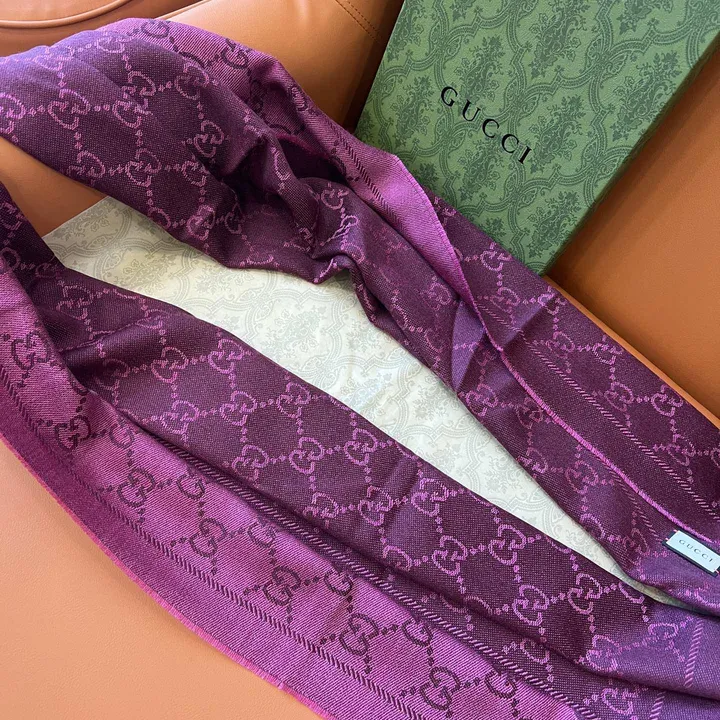 スーパーコピー グッチ マフラー