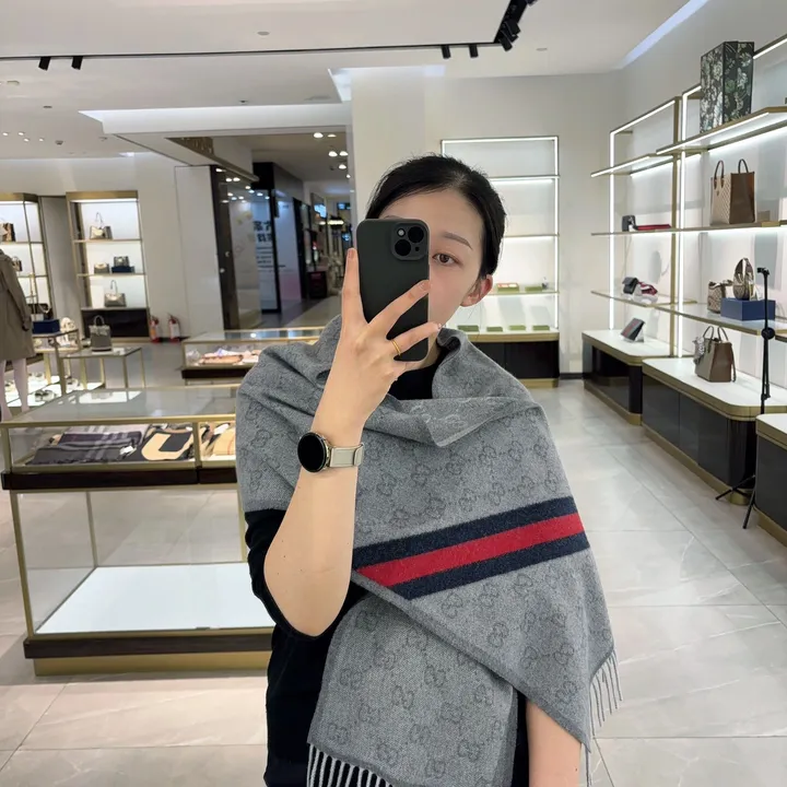 スーパーコピー グッチ マフラー