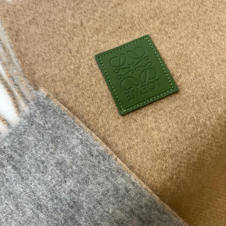 スーパーコピー ロエベ マフラー