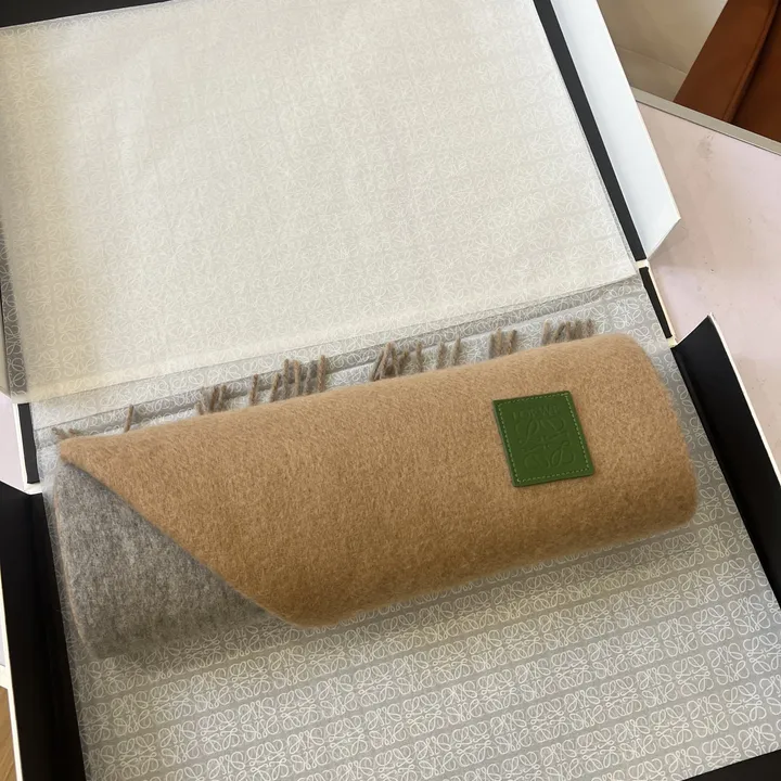 スーパーコピー ロエベ マフラー