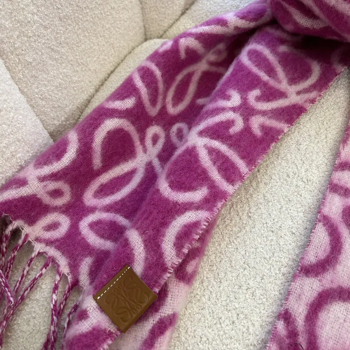 スーパーコピー ロエベ マフラー