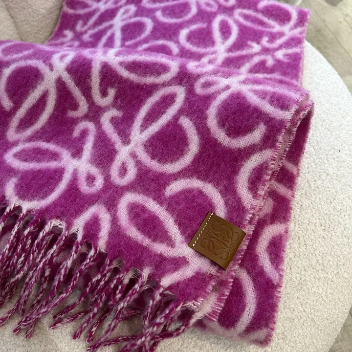 スーパーコピー ロエベ マフラー