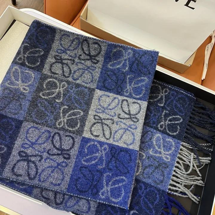 スーパーコピー ロエベ マフラー