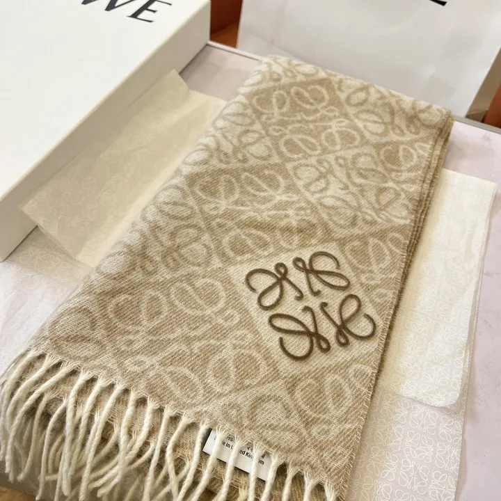 スーパーコピー ロエベ マフラー