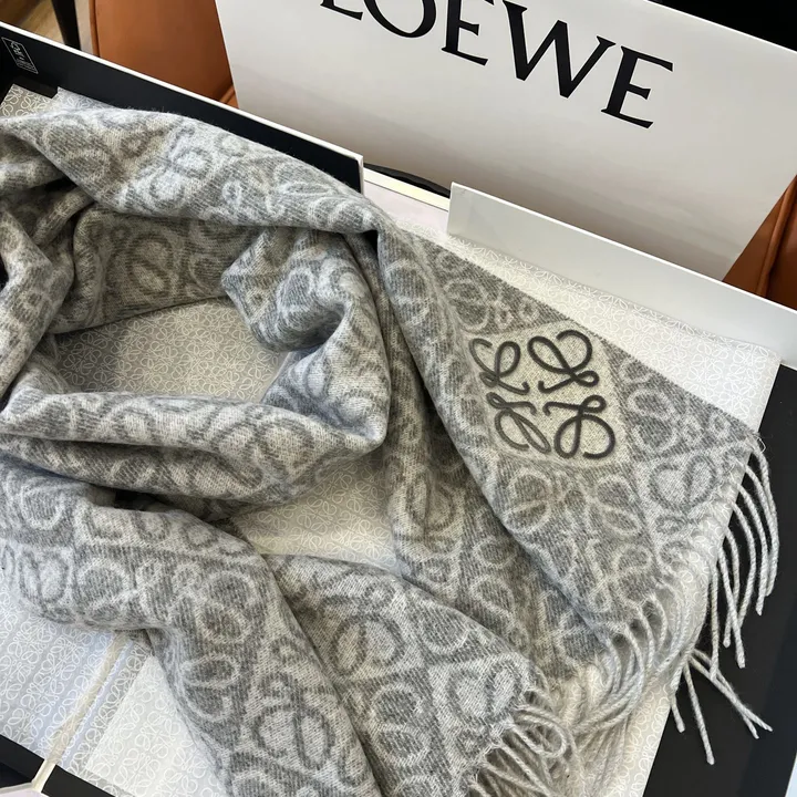 スーパーコピー ロエベ マフラー