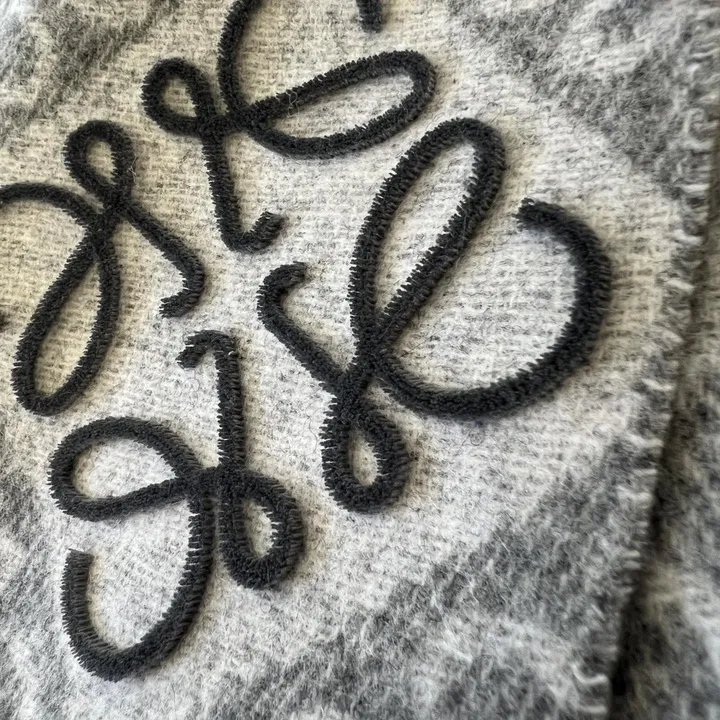 スーパーコピー ロエベ マフラー