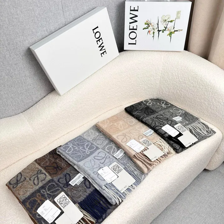 スーパーコピー ロエベ マフラー