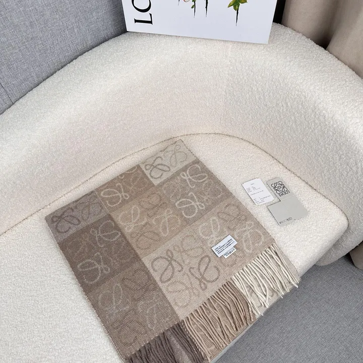 スーパーコピー ロエベ マフラー