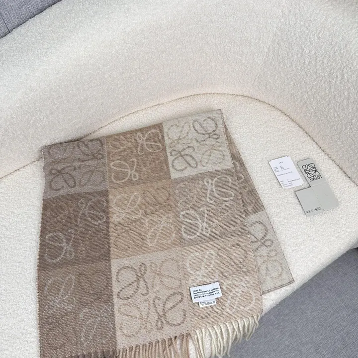 スーパーコピー ロエベ マフラー