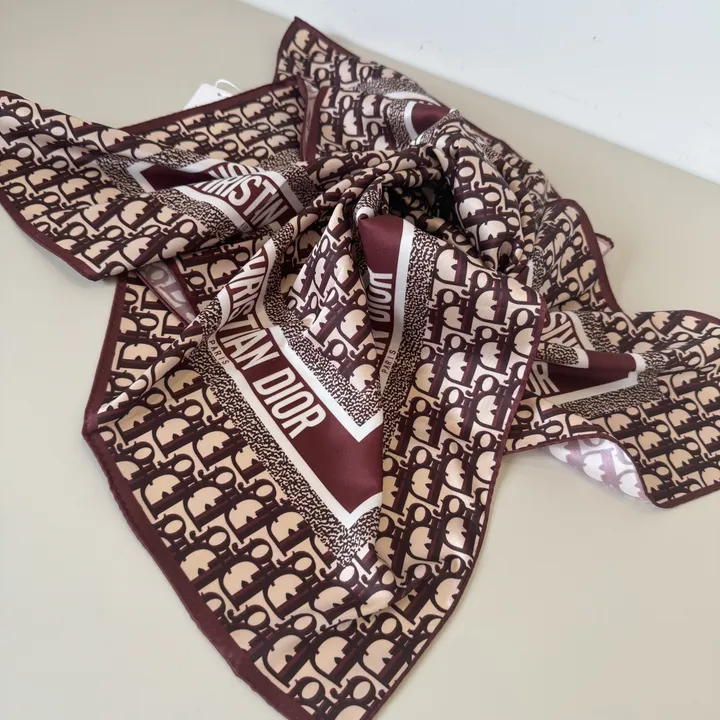 スーパーコピー ディオール マフラー