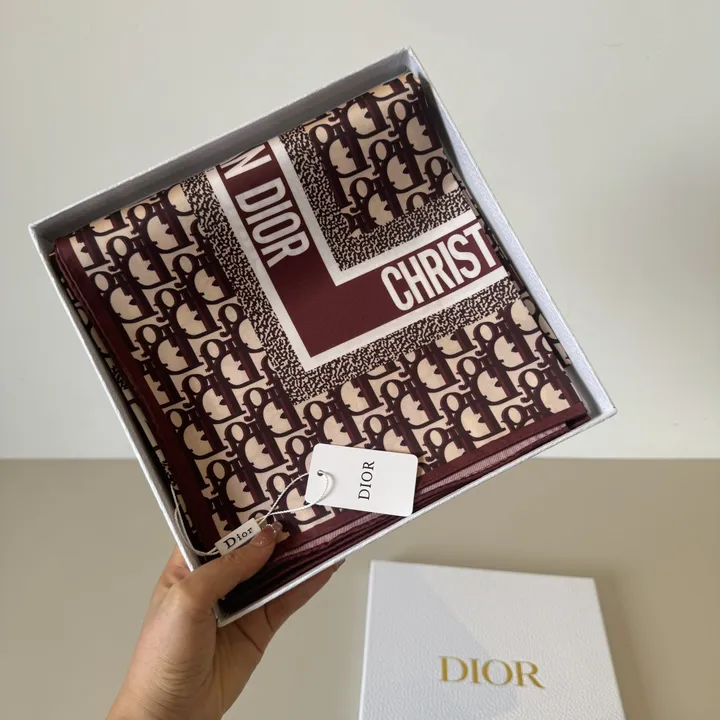 スーパーコピー ディオール マフラー