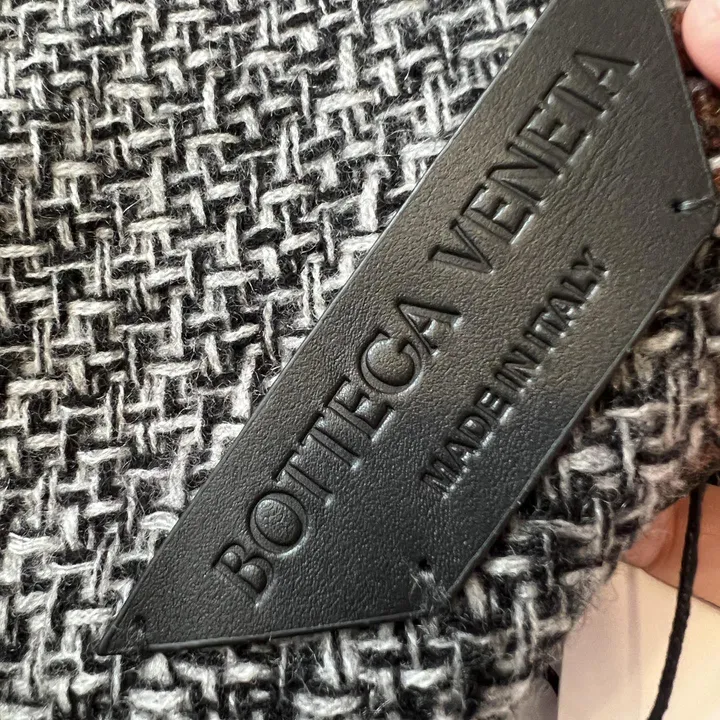 スーパーコピー フェンディ マフラー