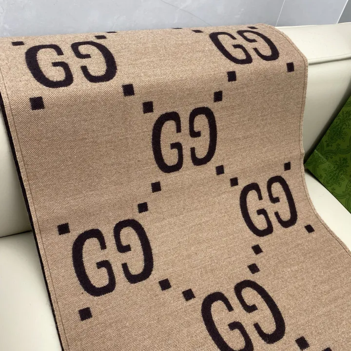 スーパーコピー グッチ マフラー