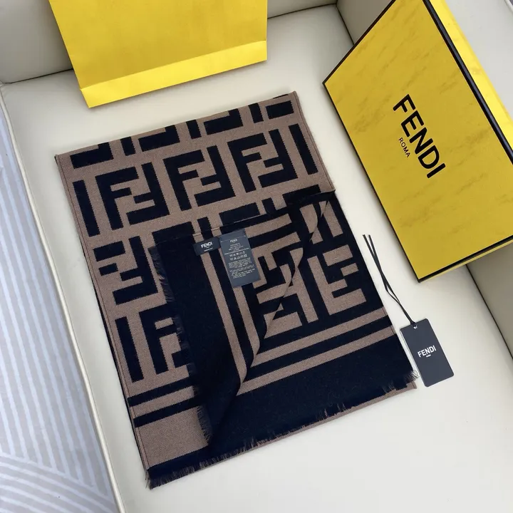 スーパーコピー フェンディ マフラー