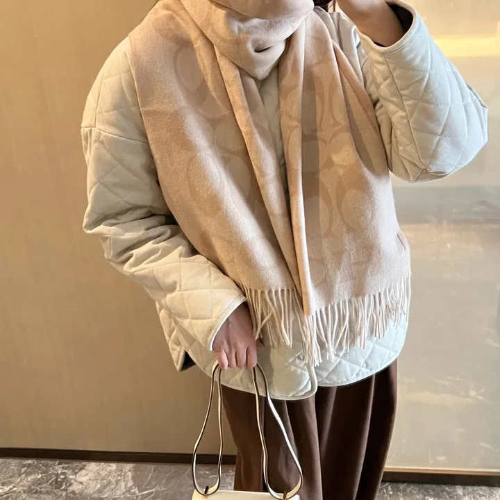 スーパーコピー コーチ マフラー