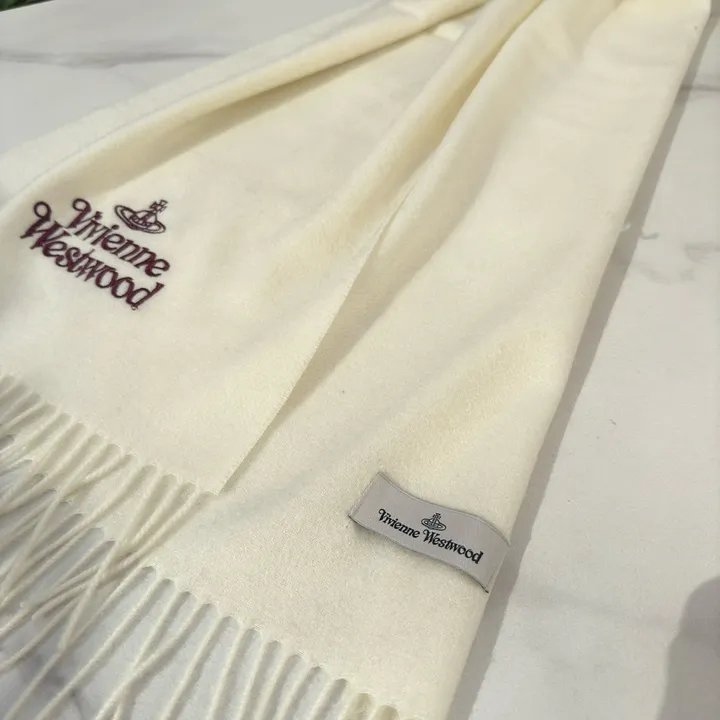 スーパーコピー ヴィヴィアン・ウエストウッド マフラー