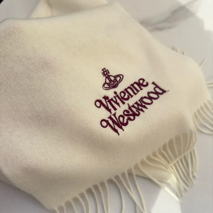 スーパーコピー ヴィヴィアン・ウエストウッド マフラー