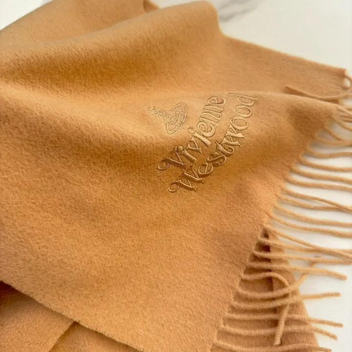 スーパーコピー ヴィヴィアン・ウエストウッド マフラー