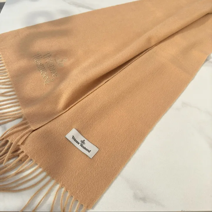 スーパーコピー ヴィヴィアン・ウエストウッド マフラー