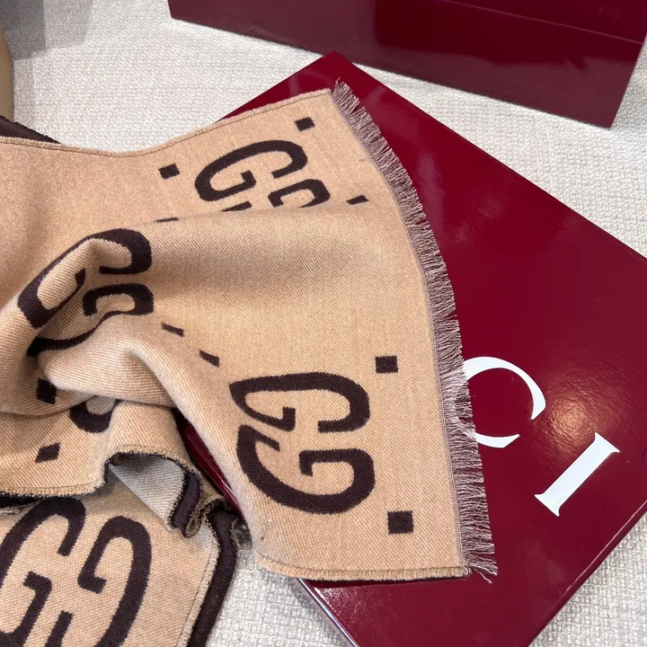 スーパーコピー グッチ マフラー