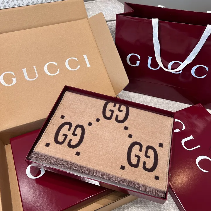 スーパーコピー グッチ マフラー