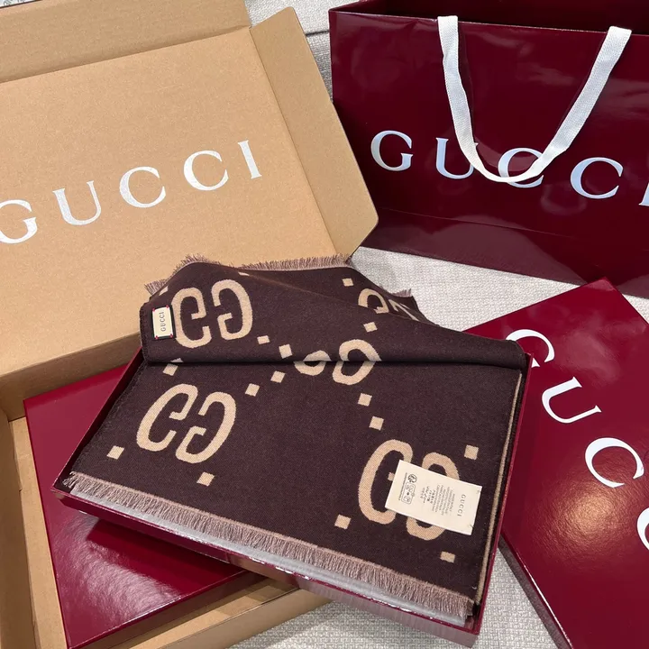 スーパーコピー グッチ マフラー