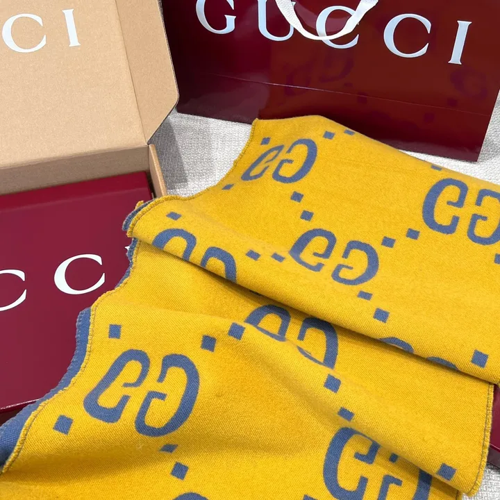 スーパーコピー グッチ マフラー