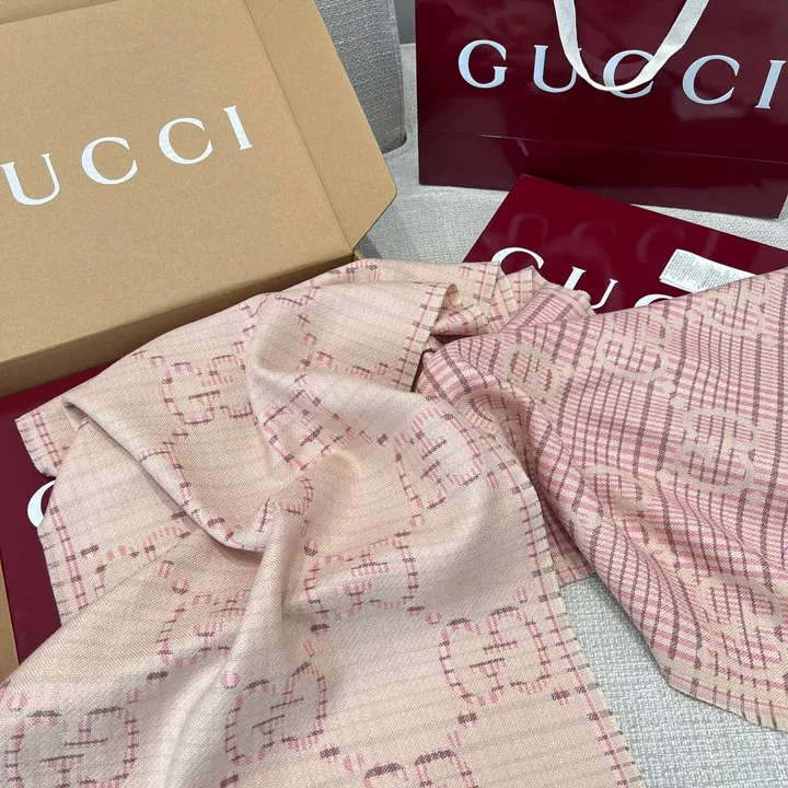 スーパーコピー グッチ マフラー