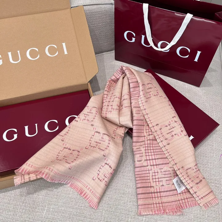 スーパーコピー グッチ マフラー