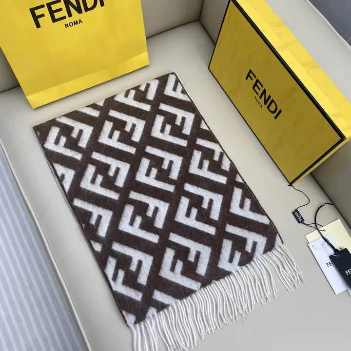 スーパーコピー フェンディ マフラー