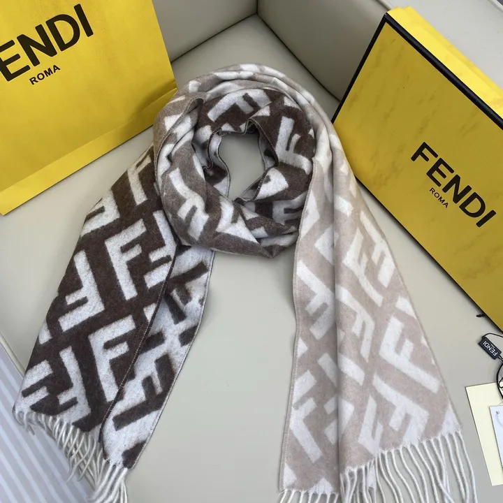 スーパーコピー フェンディ マフラー