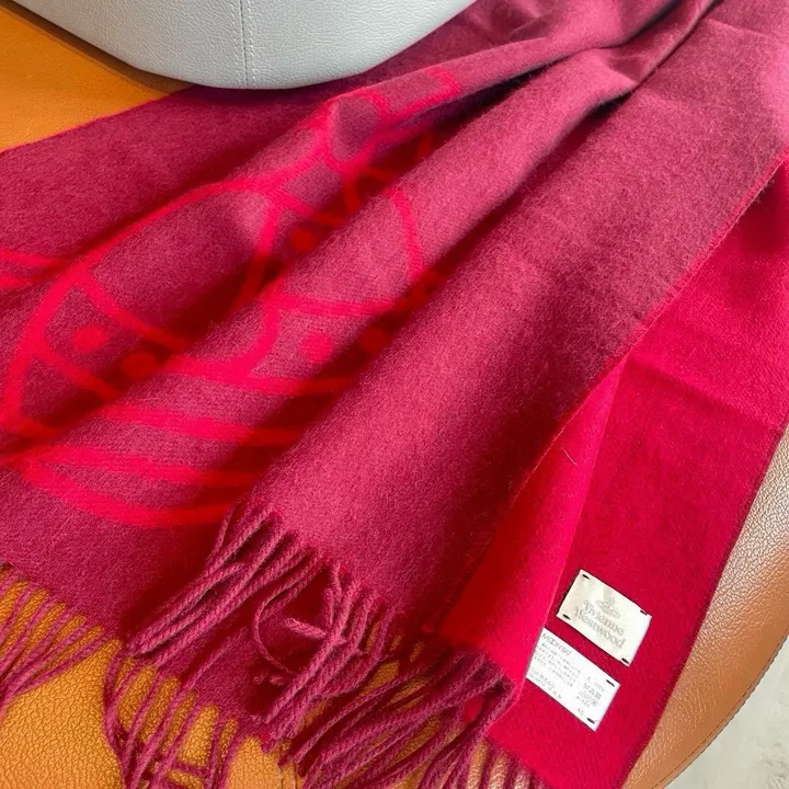 スーパーコピー ヴィヴィアン・ウエストウッド マフラー