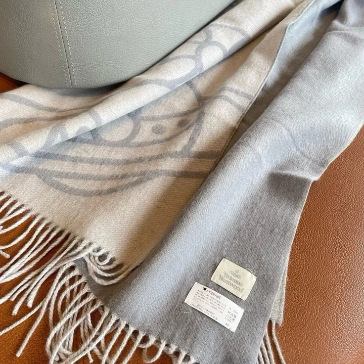 スーパーコピー ヴィヴィアン・ウエストウッド マフラー