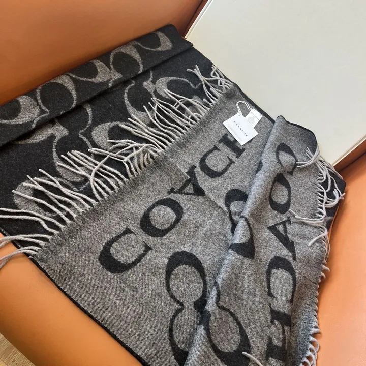 スーパーコピー コーチ マフラー