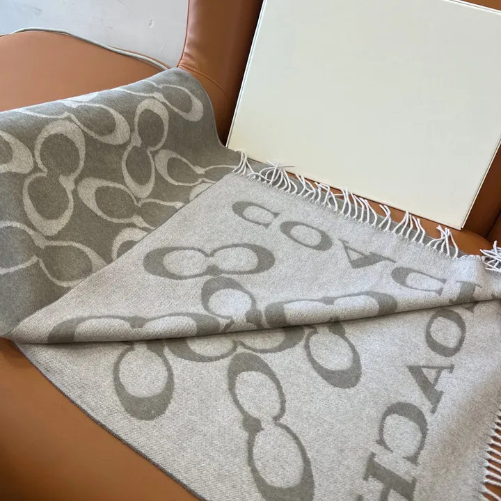 スーパーコピー コーチ マフラー