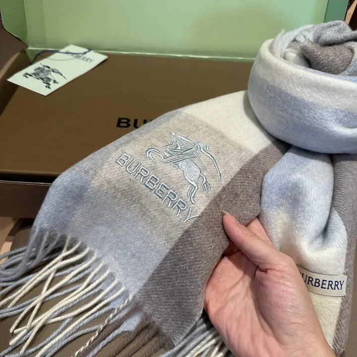 スーパーコピー バーバリー ス マフラー