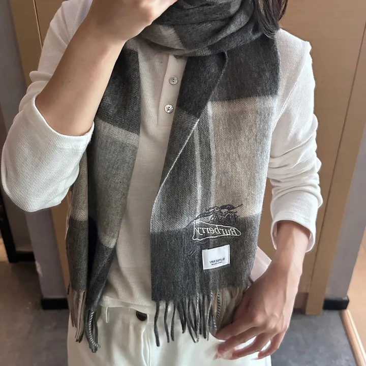 スーパーコピー バーバリー ス マフラー