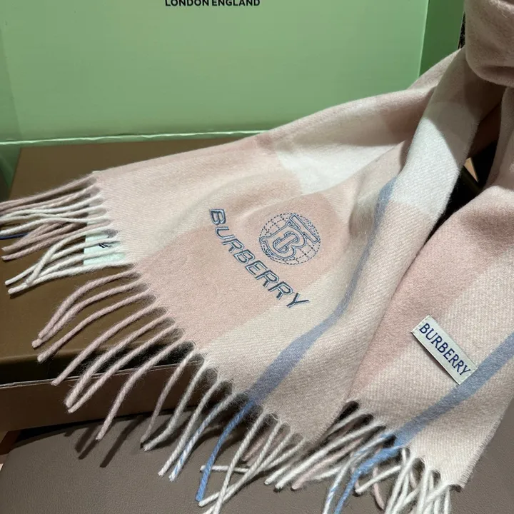 スーパーコピー バーバリー ス マフラー