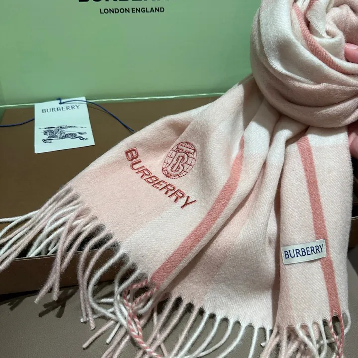 スーパーコピー バーバリー ス マフラー