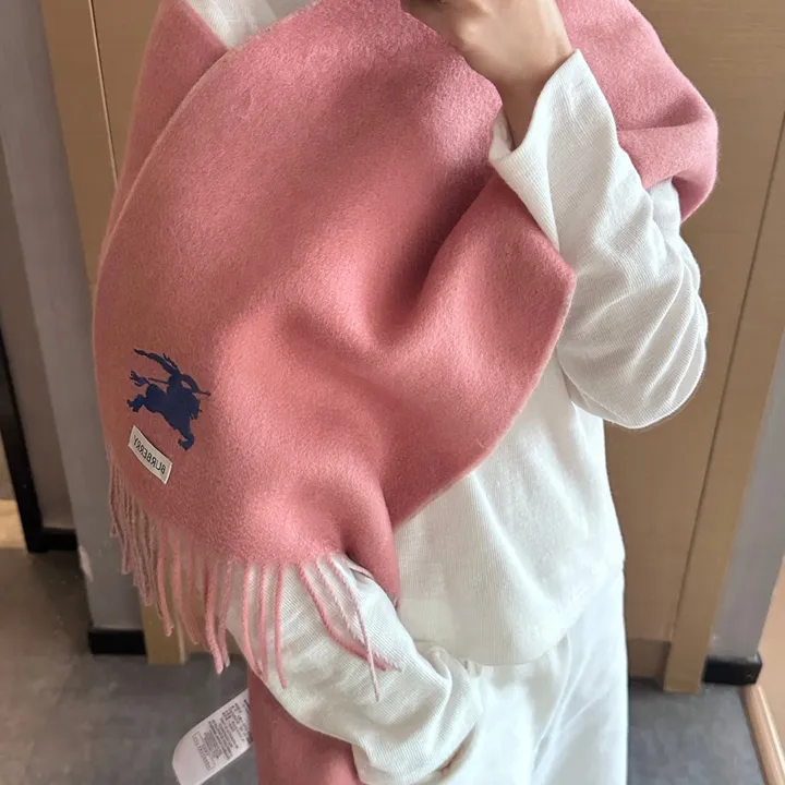 スーパーコピー バーバリー ス マフラー