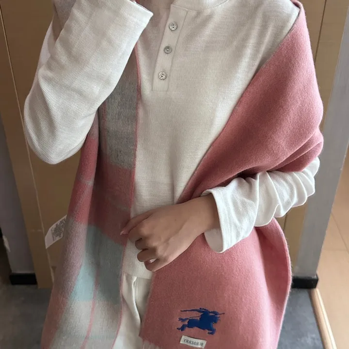 スーパーコピー バーバリー ス マフラー