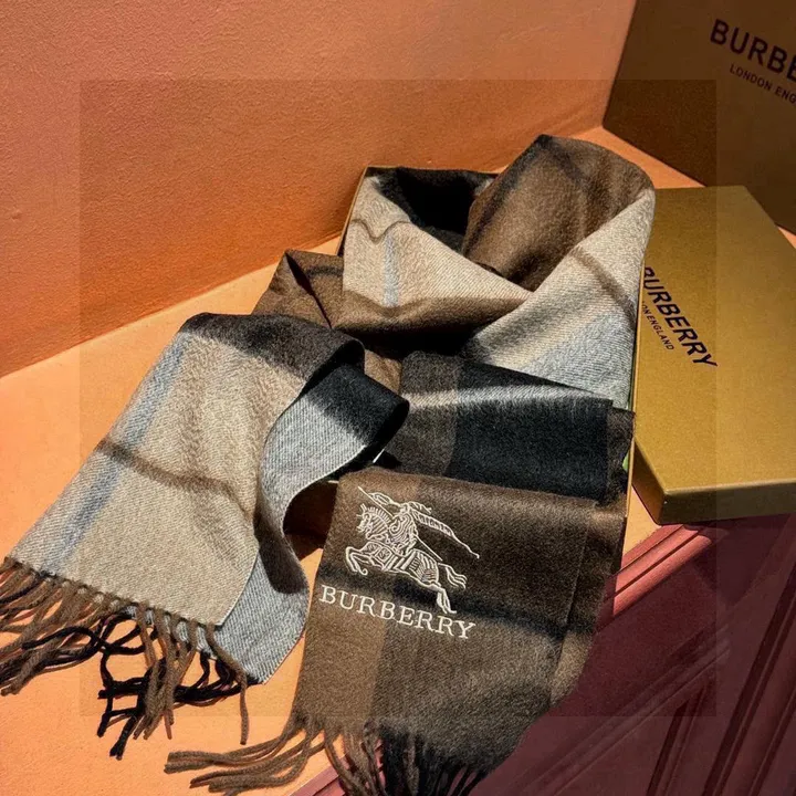 スーパーコピー バーバリー ス マフラー