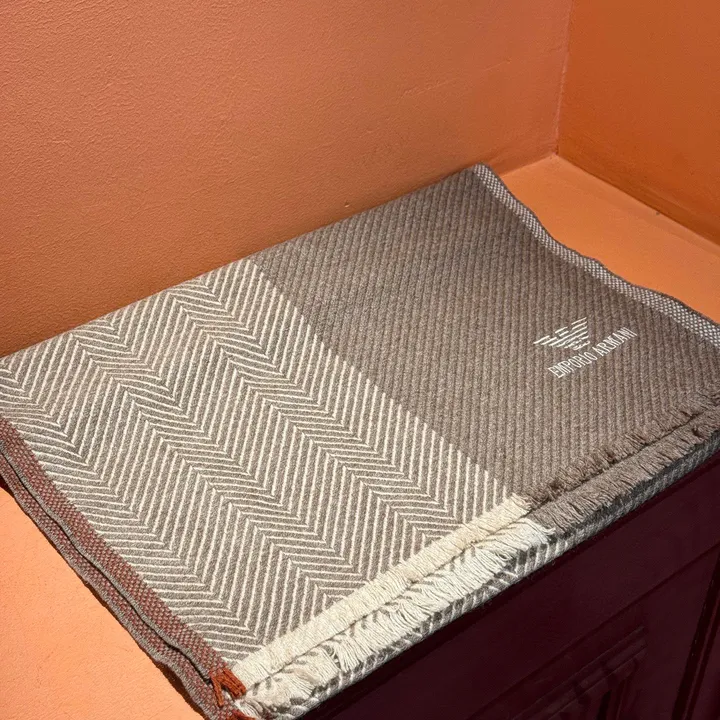 スーパーコピー アルマーニ マフラー